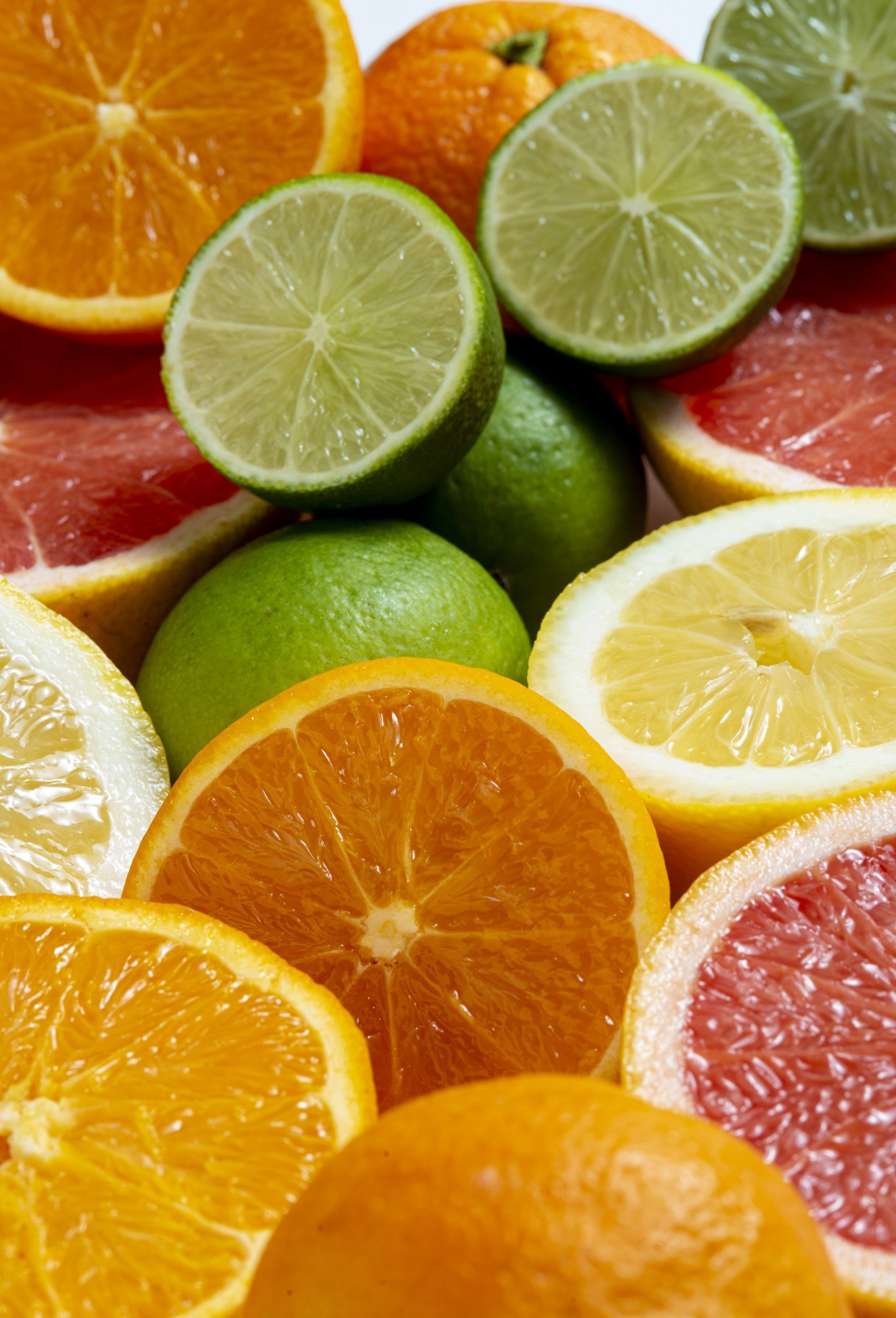 high-angle-delicious-citrus-arrangement
